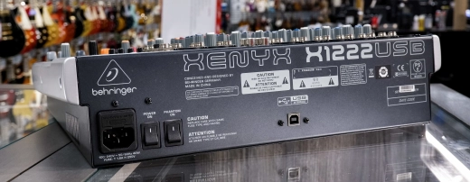 Behringer -X1222 USB - 16 Input 2/2 Mixer with EFX and USB 2